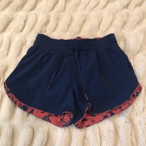 Lululemon reversible tracker shorts